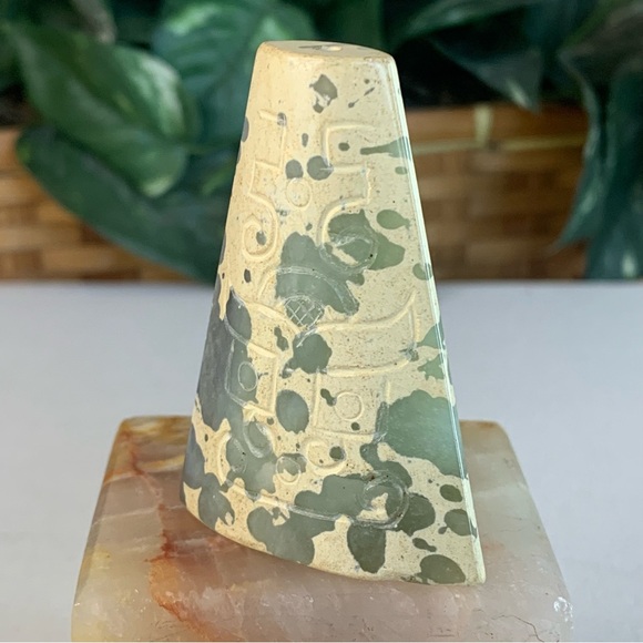 Chinese Carved Green Jade Figurine Symbolic Engraved OX Animal Figure Statue 2.5 - Picture 4 of 12